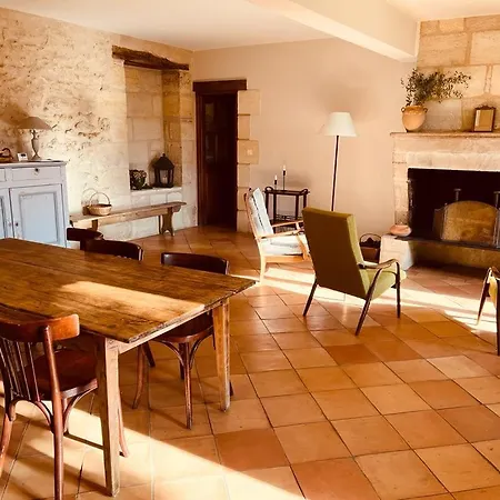 فيلة Domaine De Guinot Loupiac (Gironde)